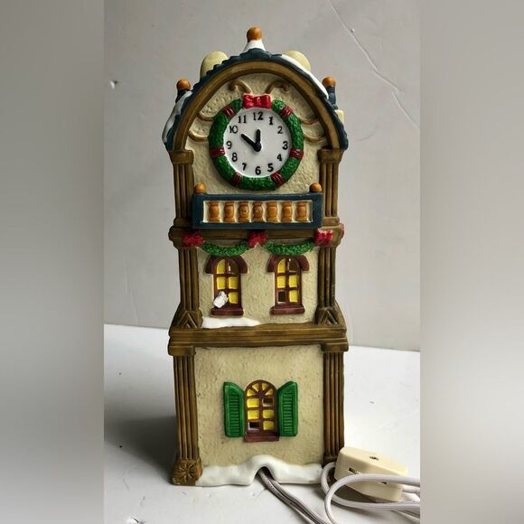 DICKENS COLLECTABLES TOWNE SERIES "EATON SQUARE" PORCELAIN HOUSE LIGHTED 1997 - Picture 7 of 11